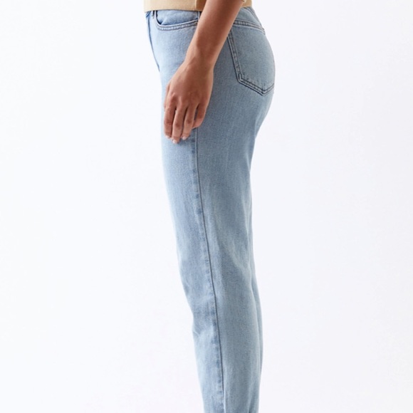 NWT Pacsun High-Rise Mom Jeans in Medium Indigo Light Wash - Picture 9 of 11